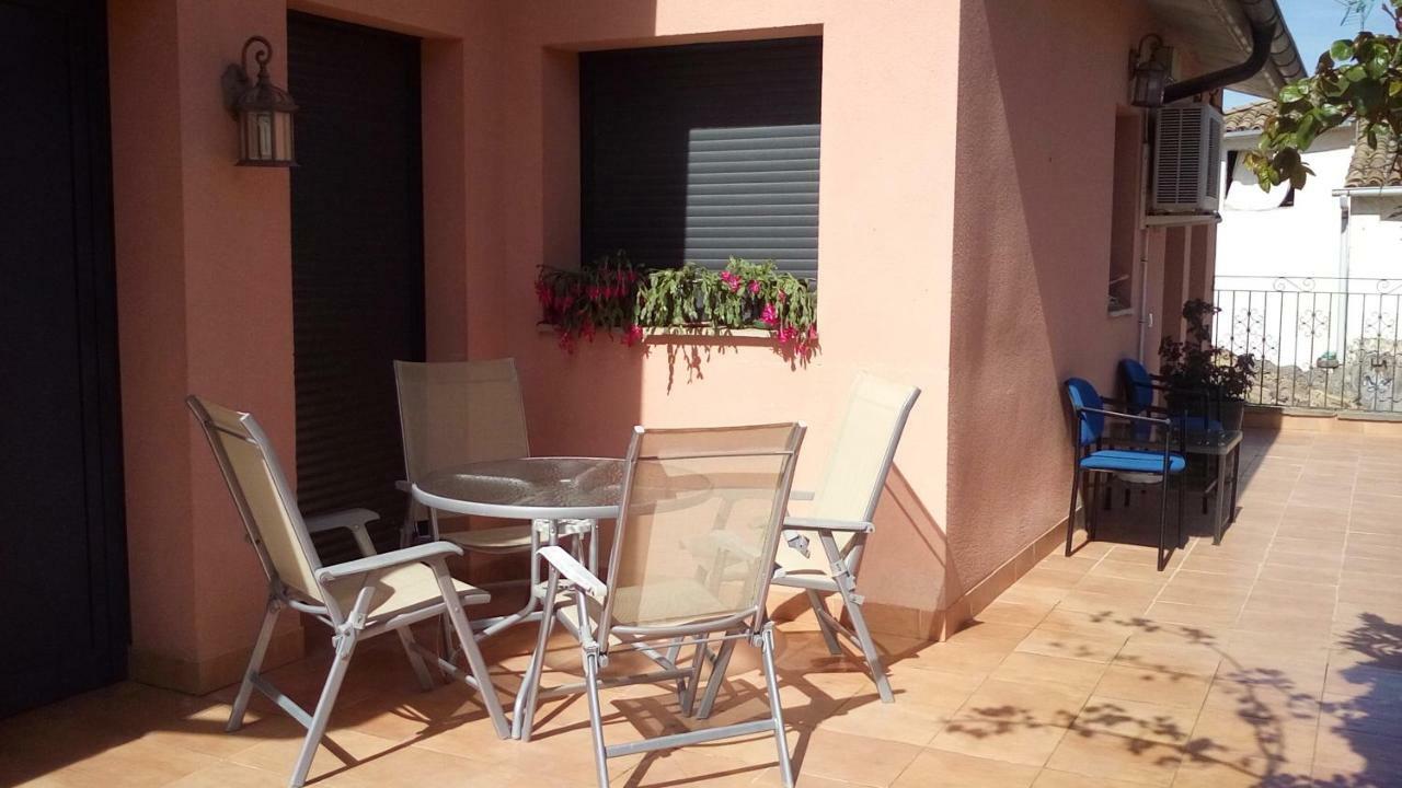Salas Bajas Turismo Rural Del Somontano מראה חיצוני תמונה