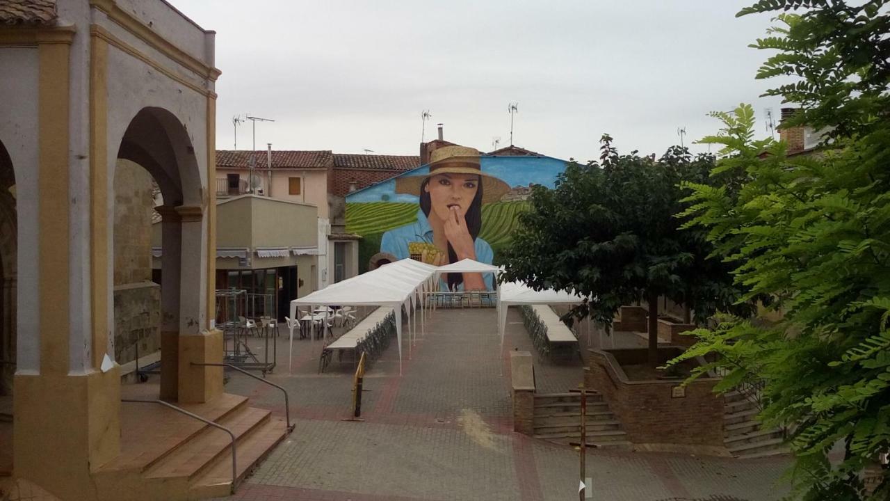 Salas Bajas Turismo Rural Del Somontano מראה חיצוני תמונה